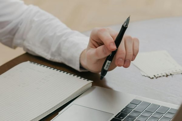 pexels-mikhail-nilov-7777119